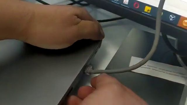 Как отключить кабель локальной сети (Интернета) ноутбука Lenovo ThinkPad смотреть онлайн