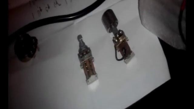 Epiphone Flying V changing pickups and coil split - by ® Buca Gitarista смотреть онлайн