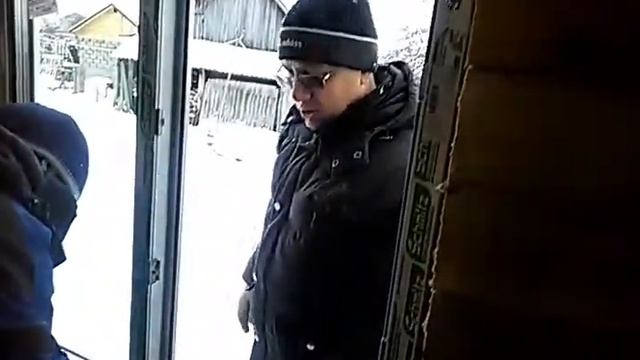 Установка пластиковых окон в доме из бруса. Декабрь 2018. смотреть онлайн