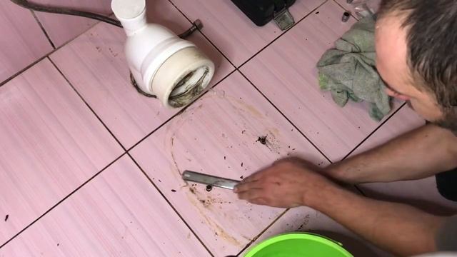 Шатается унитаз что делать??? смотреть онлайн