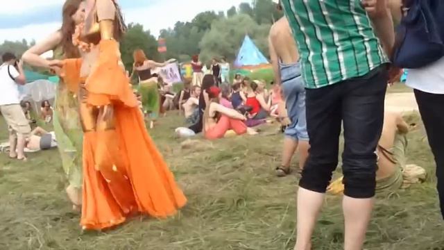 Трайбл фьюжн на Пустых Холмах. смотреть онлайн