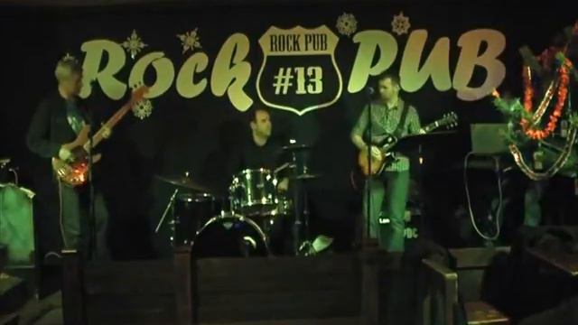 Coverband "SCREAM!"-TRAMPLED UNDER FOOT смотреть онлайн