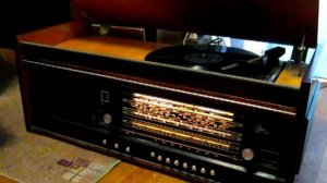Ламповая радиола "Урал-111"
