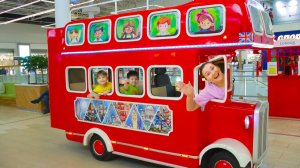 Брозаврики играют в автобус