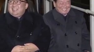 Ким Чен Ын и Автобус. Прикол