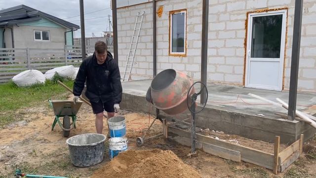 Сделал крыльцо из бетона своими руками смотреть онлайн