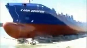 Красивое зрелище Спуск кораблей на воду