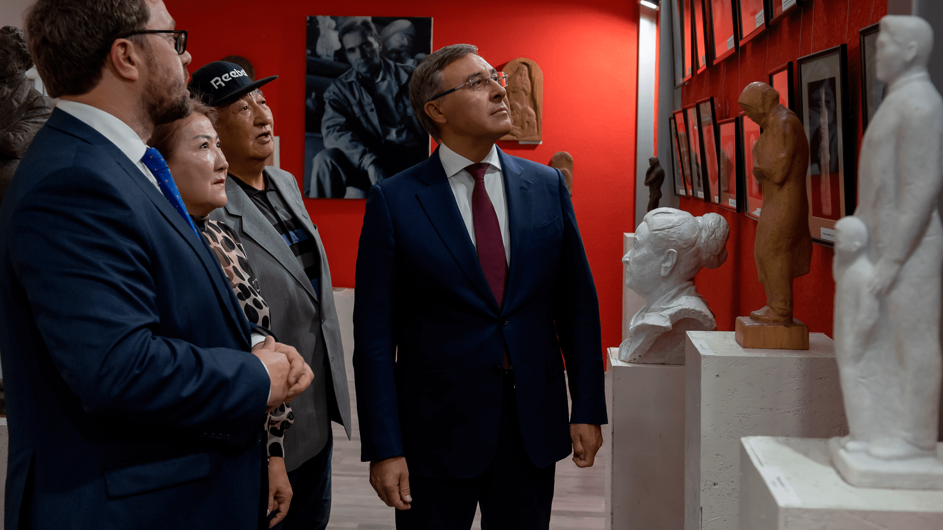 Глава Минобрнауки России Валерий Фальков находится с рабочим визитом в Кыргызской Республике смотреть онлайн