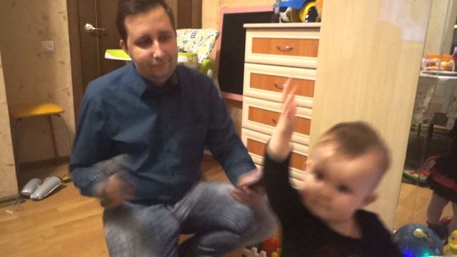 Когда ты станешь большой, дочь. Песня папы дочке на 1 годик / Кавер Клявер // ПАПА в ДЕКРЕТЕ смотреть онлайн