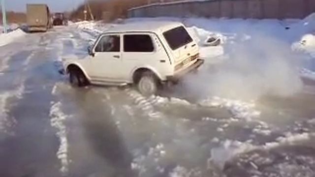 Дорога у пожарной части на ЗМУ смотреть онлайн