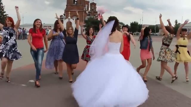ХОЧУ Я ЗАМУЖ - Лазурный Берег смотреть онлайн