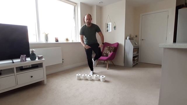 Challenge #11 | Toilet roll balance | PE with Thompson смотреть онлайн