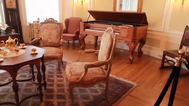 Торонто, Канада. Замок Каса Лома (Casa Loma или Дом на холме).