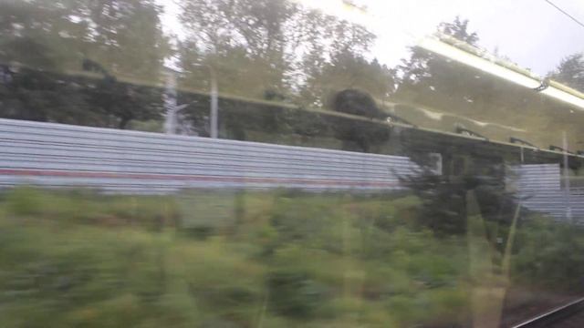 Сентябрьским вечером едем в Москву на электричке из Домодедово смотреть онлайн