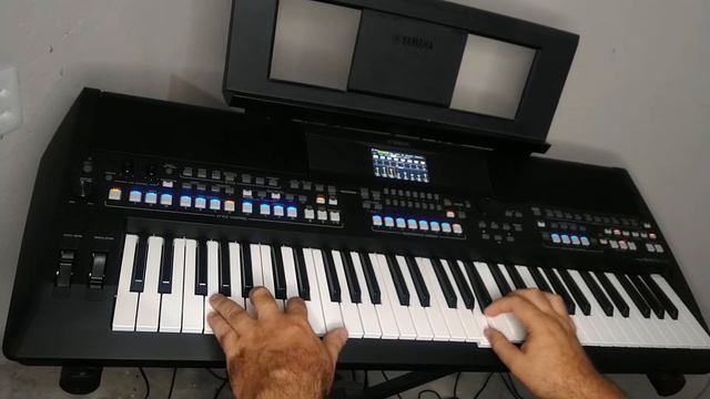 Life is Life - Opus cover Yamaha PSR sx600 смотреть онлайн