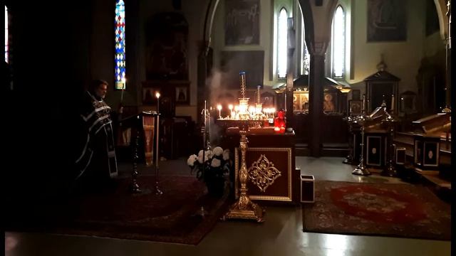 Утреня Великой Пятницы. Чтение 12 страстных Евангелий (16.04.2020) смотреть онлайн