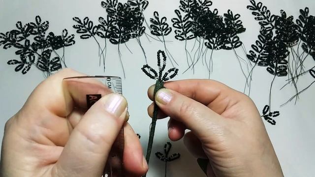 Бисероплетение. Мастер класс. Дерево из бисера.Елочка из бисера.1 часть. Пошаговый МК. Ель . смотреть онлайн