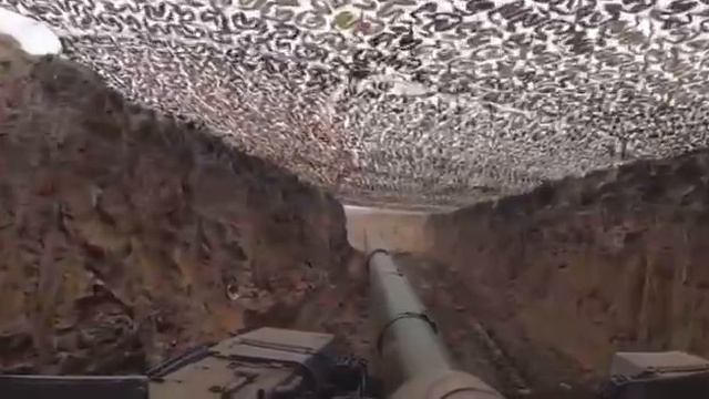 Картина поля боя уже даже не ближайшего будущего, а настоящего, в связи с ростом воздушной угрозы смотреть онлайн