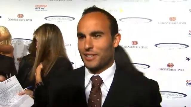 Landon Donovan @ Sports Spectacular 2011 Red Carpet смотреть онлайн
