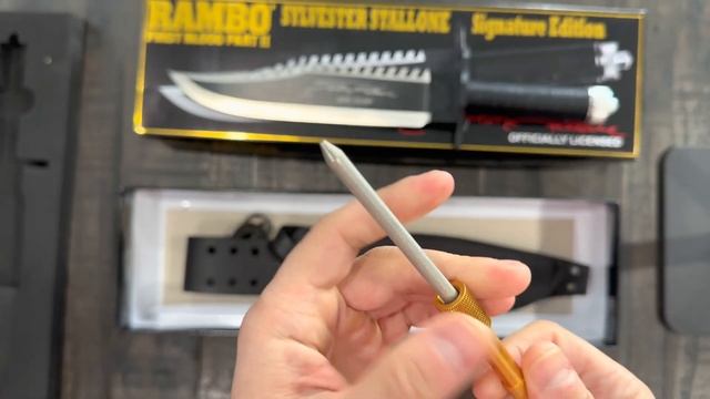 Rambo First Blood Part II Knife - Unboxing and Overview (LE signature series) смотреть онлайн