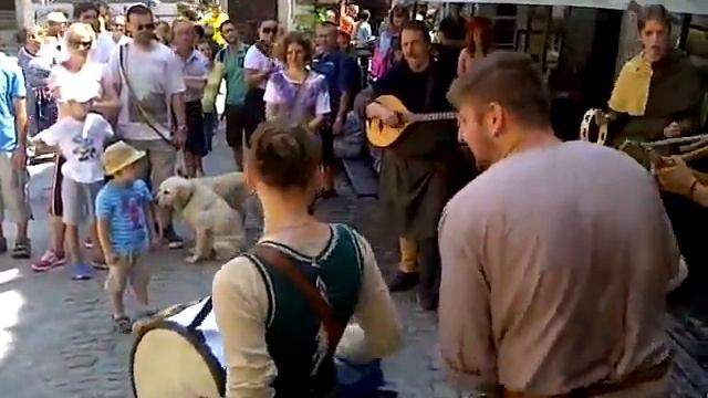 Средневековый ансамбль в Чешском Крумлове смотреть онлайн