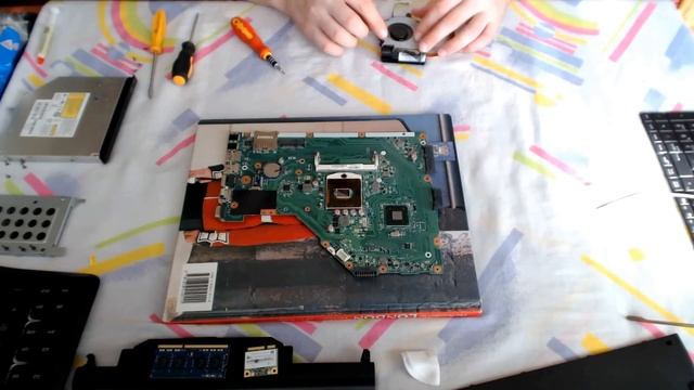 Disassembly Asus X55A SX117D смотреть онлайн