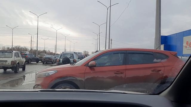 Каникулы закончились, мы возвращаемся из Казахстана. Рубли по безналичным. Костанай, ноябрь 2022 смотреть онлайн