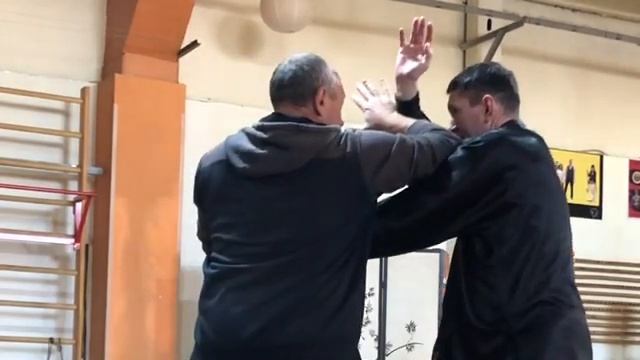 Тайцзицюань. Юн-Шоу. "Руки облака". Вариант прохода локтем. смотреть онлайн