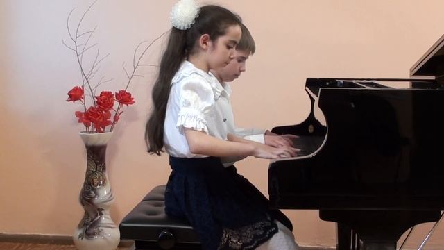 1. А. Хачатурян. Танец девушек с балета «Гаяне» перел. Т. Металовой 2. И. Бах. Ария Бахуса смотреть онлайн
