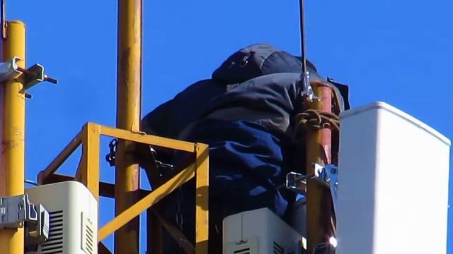 Работы на вышке сотовой связи на ул Комсомольской. (Дом Быта) смотреть онлайн