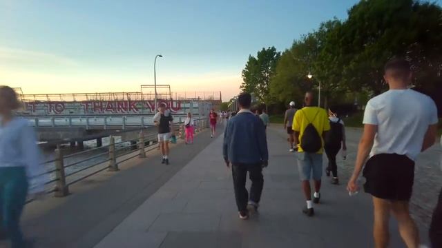 Москва над Гудзоном или бомжевания русского в Нью-Йорке смотреть онлайн