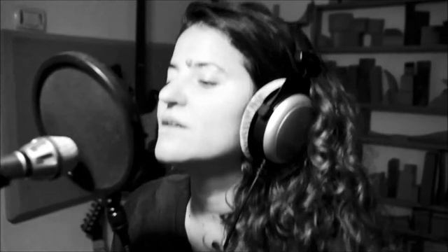 טל אביטן הירש-פחות AKG D190ES NO PROCESSING смотреть онлайн
