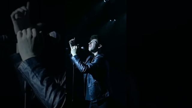 "Раны заживали медленно, ты упала прямо снега мне, как любви водопад" #shorts #shortsvideo #music смотреть онлайн