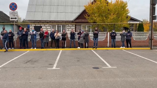 Осудили медиков, вышедших на площадь с бчб флагом смотреть онлайн