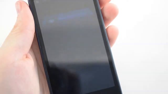 Mobiguru Philips W737 смотреть онлайн