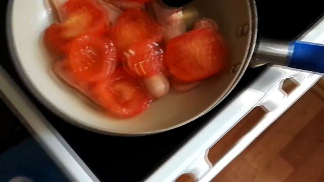 Еда для пацана. Выпуск 1. Яишница. Быстрый и вкусный завтрак. смотреть онлайн