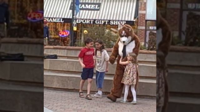 Costumes FC Raw: Willy the Red Husky Fort Collins April 2010 смотреть онлайн