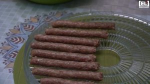 Сушеные колбаски Пивчики? в сушилке для овощей и фруктов? Закуски из фарша?