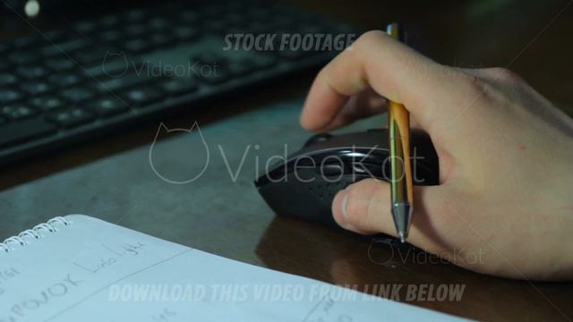 Mouse in hand and write in bookmark смотреть онлайн