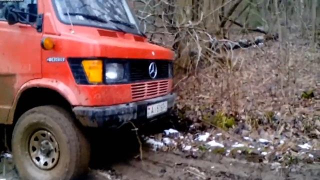Mercedes T1 409D off road смотреть онлайн