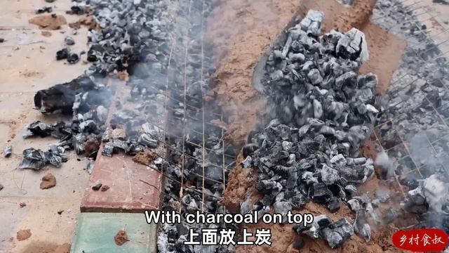 RARE Crocodile Baked In Lotus Leaf And Yellow Clay! AMAZING Delicacy! | Uncle Rural Gourmet