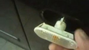 Форд фокус 2. Как снять поворотку (повторитель).