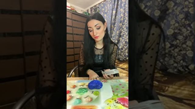 Что на сердце?что под сердцем?что в тайностях?о нём ?☝️ смотреть онлайн