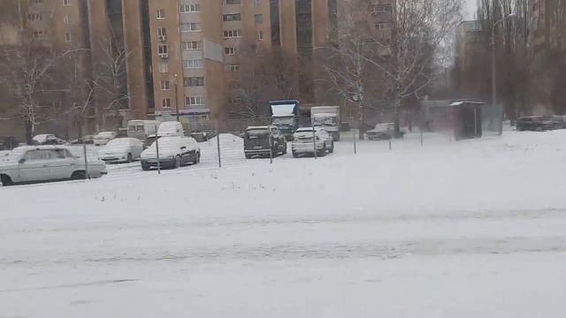 ПОЕЗДКА В ТРОЛЛЕЙБУСЕ 6 МАРШРУТА ОТ СТАНЦИИ МЕТРО ПРОСПЕКТ ГАГАРИНА ДО ЖД СТАНЦИИ ОСНОВА смотреть онлайн