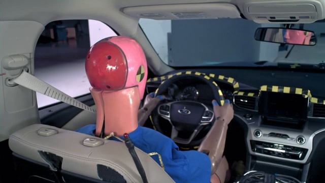 2020 Ford Explorer driver side small overlap IIHS crash test - The Cars Club смотреть онлайн