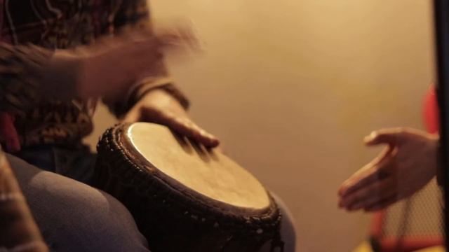 Djembe& Metal tongue drum. смотреть онлайн