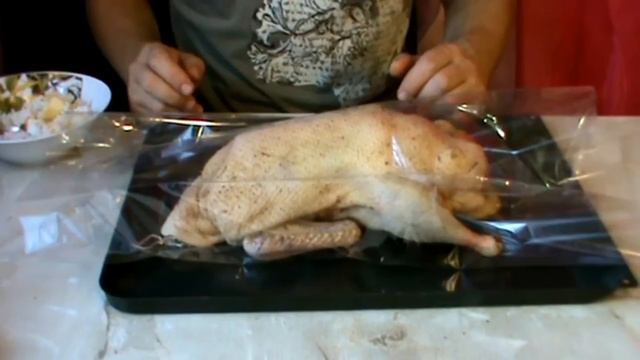 УТКА В ЯБЛОКАХ фаршированная РИСОМ запечённая СПЕЦИИ смотреть онлайн