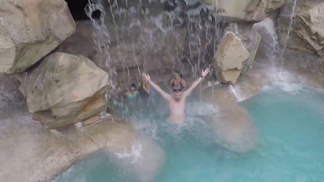 Falmouth, Jamaica is LIT | Day 4 aboard Royal Caribbean's Allure of the Seas смотреть онлайн