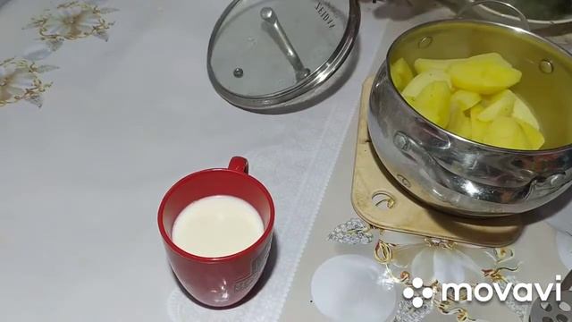 Картофельное пюре с молоком и маслом по нашему семейному рецепту. Как приготовить смотреть онлайн