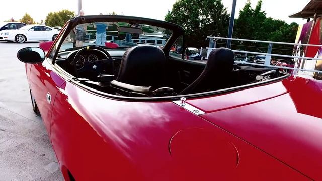 Mazda MX 5 NA Miata red walkaround / carporn | 0711Crew Esslingen смотреть онлайн